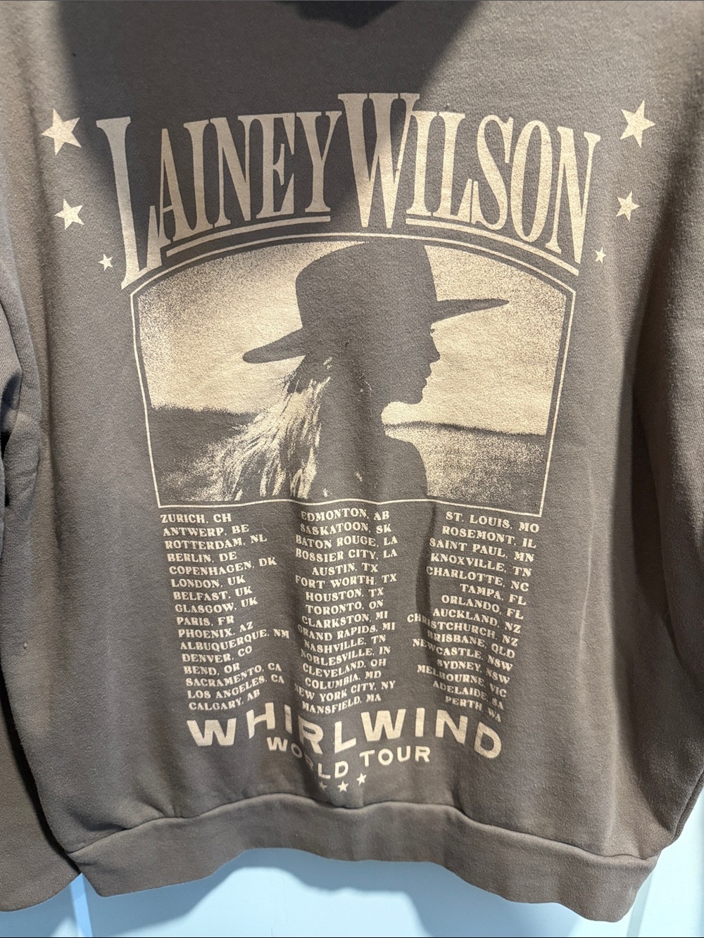 Lainey Wilson Tour Hoodie with Dates Schedule on Back Oversized Medium - Picture 3 of 6